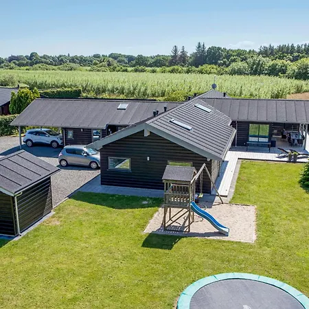 Pet Friendly In Hadsund With Wifi Haslevgarde