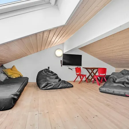Pet Friendly In Hadsund With Wifi Holiday home Haslevgarde